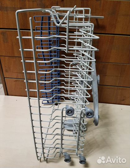 Верхняя корзина Пмм Indesit Disr 16B EU