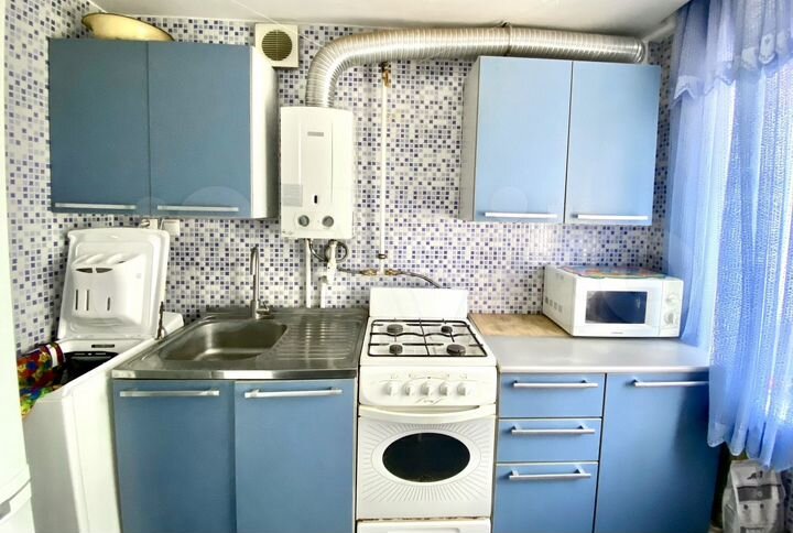 2-к. квартира, 39 м², 4/4 эт.