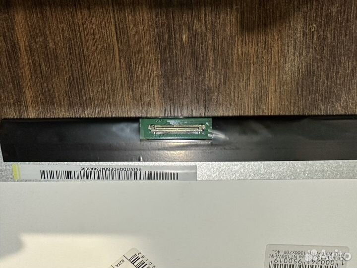 Матрица 15.6 slim 40 pin в идеале как новая