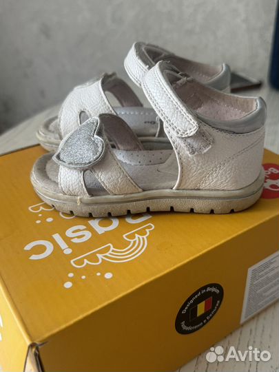 Сандали для девочки