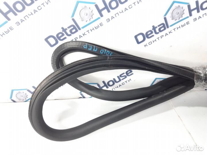 Уплотнитель двери передний Volkswagen Golf 6 1.2