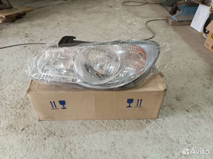 Фара Hyundai Elantra hd