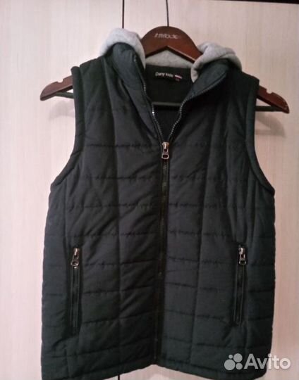 Жилетка на мальчика 152