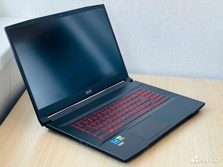 Мощнейший Msi 17.3 / i7-12700H / RTX3070 Ti 8Gb