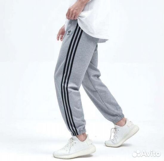 Спортивные штаны adidas мужские