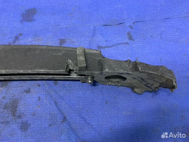 Абсорбер бампера передний Toyota Rav4 ZSA42