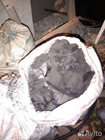 Уголь древесный в мешках