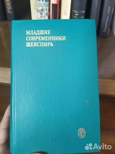 Продам книги много