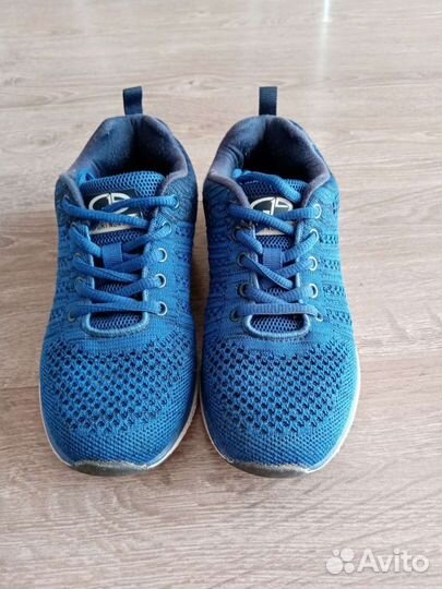 Кроссовки на мальчика, размер 34. Состояние идеаль
