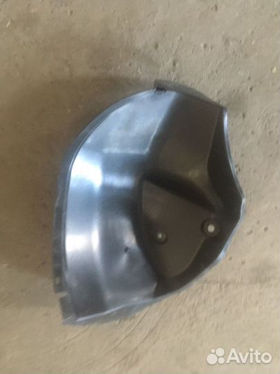 Renault duster подкрылок задний левый