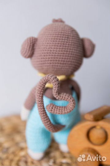 Обезьянка Вязанная игрушка