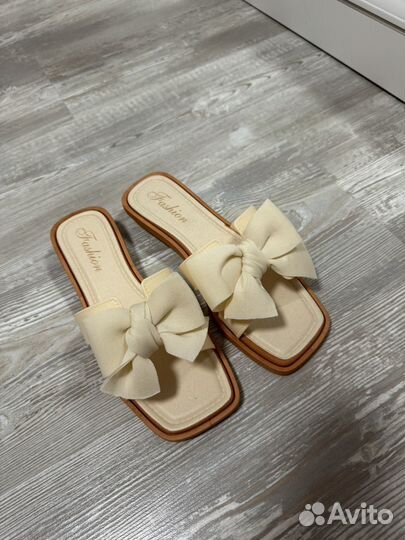 Женские домашние тапочки