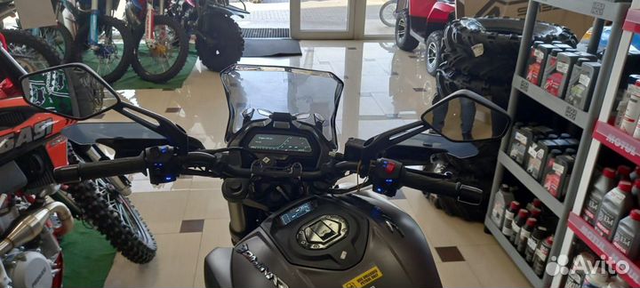 Мотоцикл Bajaj Dominar 400 UG Touring