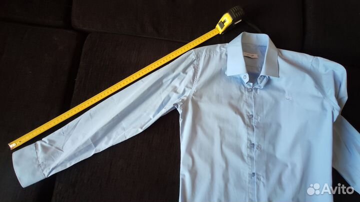 Школьная голубя рубашка