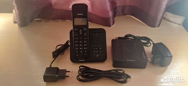 Cisco SPA122 плюс Т.А. Philips