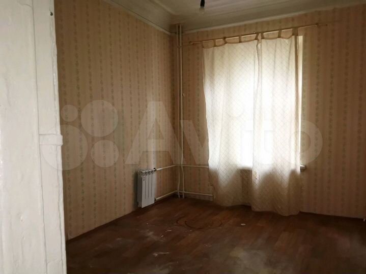 Комната 28,3 м² в 5-к., 2/5 эт.