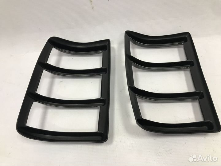 Накладки фонарей УАЗ Патриот до 2014