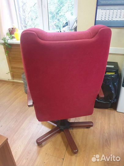 Кресло руководителя Офисное кресло