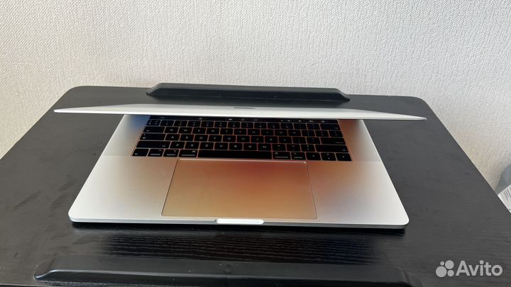 MacBook Pro 15 2019 512 новый