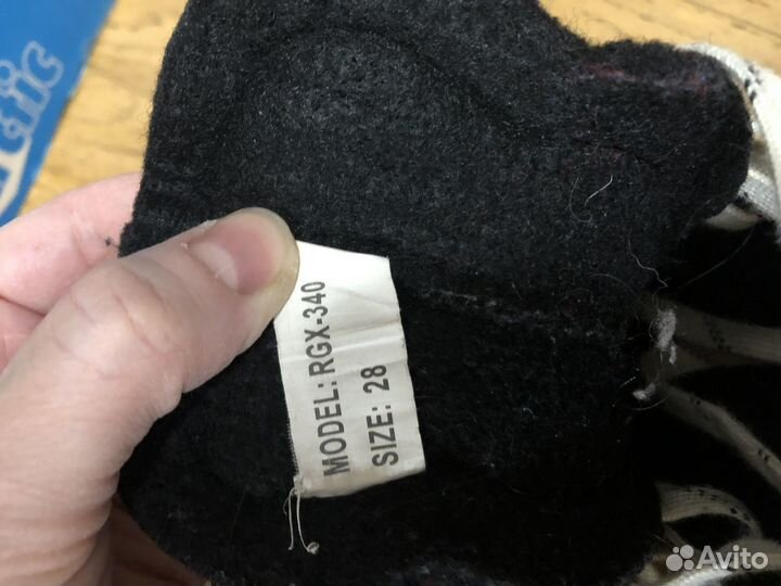 Коньки хоккейные 28 размер