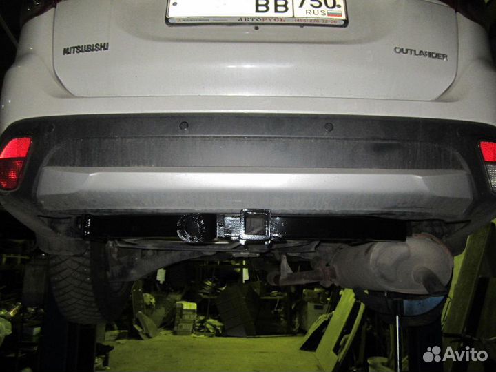 Фаркоп Mitsubishi Outlander 2014