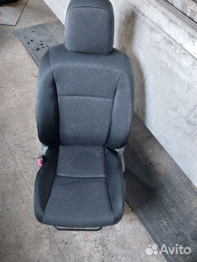 Сиденья toyota premio
