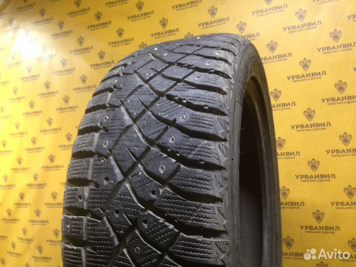 Nitto Therma Spike 215/50 R17 91T