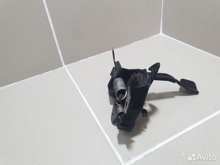 Замок капота Kia Rio 3 / Киа Рио 3