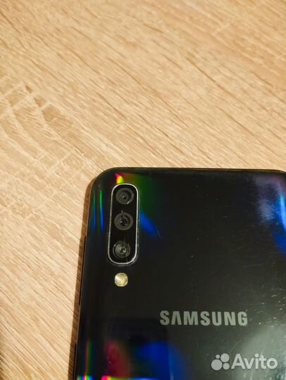 Samsung Galaxy A50, 4/64 ГБ