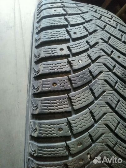 Michelin Latitude X-Ice 235/55 R19 105T