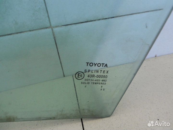 Стекло двери передней левой Avensis I 1997-2003