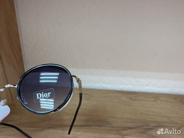 Солнцезащитные очки dior