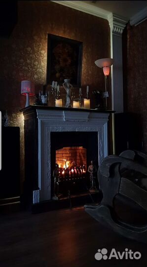 Камин 3D с эффектом живого огня и тлением углей
