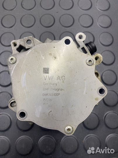 Вакуумный насос Skoda Octavia vw 06k145100p