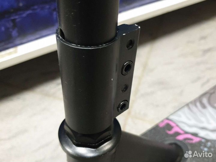 Трюковой самокат новый чёрный