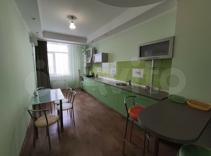 2-к. квартира, 82 м², 7/12 эт.