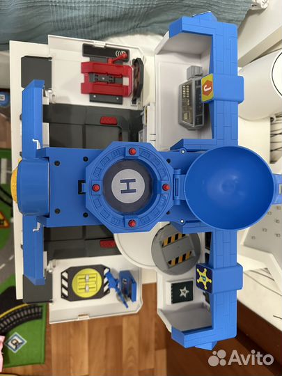 Робокар Поли