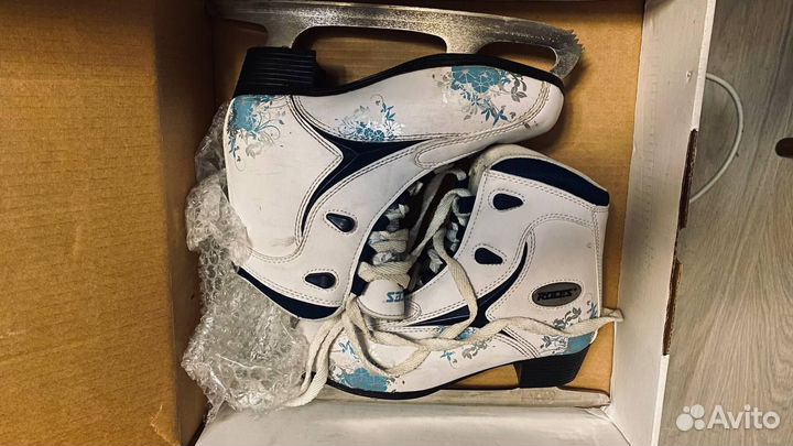 Коньки фигурные женские 38 размер
