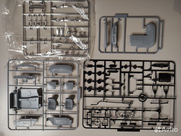Сборная модель 1/24 Aoshima MGB