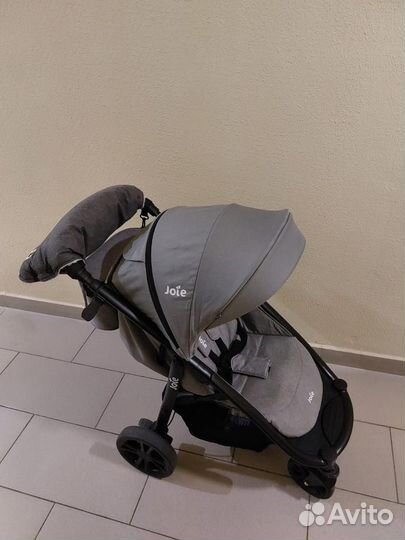 Прогулочная коляска joie litetrax 4