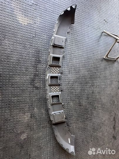 Накладка переднего бампера mercedes w164