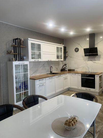 Дом 200 м² на участке 10 сот.