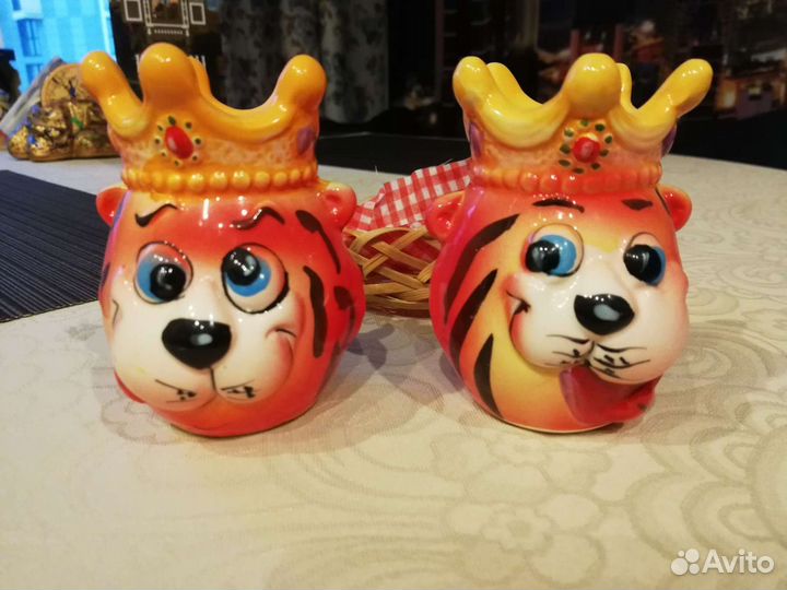 Солонка и перечница фарфор