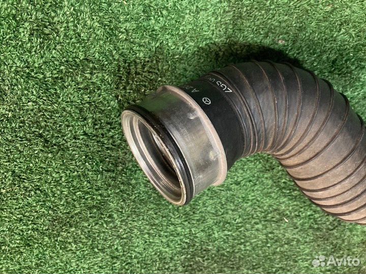 Патрубок интеркулера передний правый Mercedes-Benz