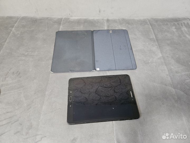 Планшет Samsung Galaxy Tab S3 9.7
