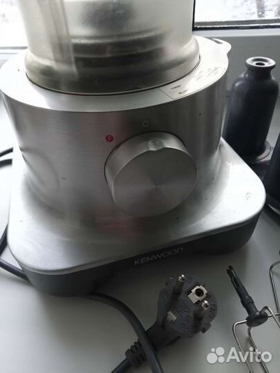 Кухонный комбайн блендер