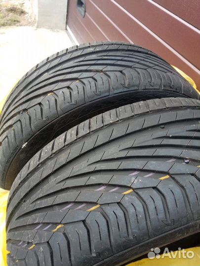 Резина летняя 225/40 R18 (2 шт.)