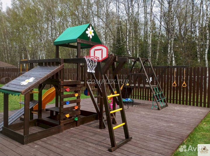 Детская площадка без заноз