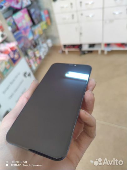Дисплей на iPhone 11