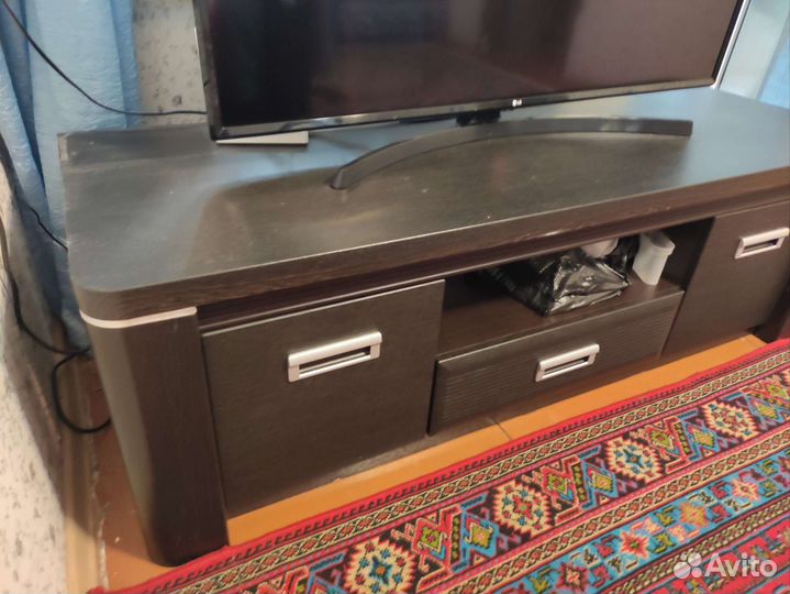 Тумба под телевизор Магнолия